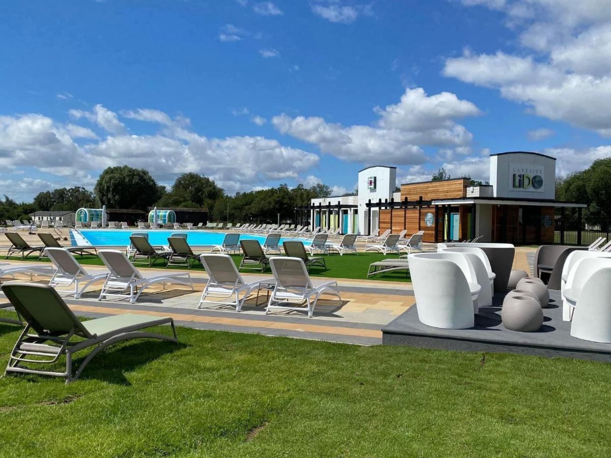 The Sunflower Luxury Caravan At Tattersall Lakes Hotell Tattershall Exteriör bild